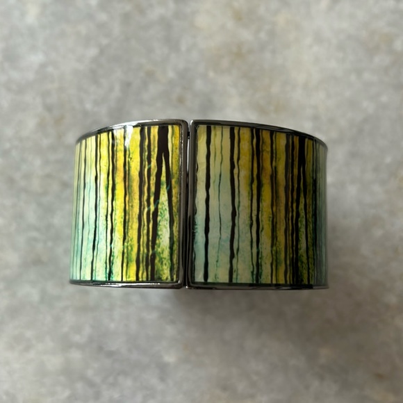 Lia Sophia - Picture 1 of 2